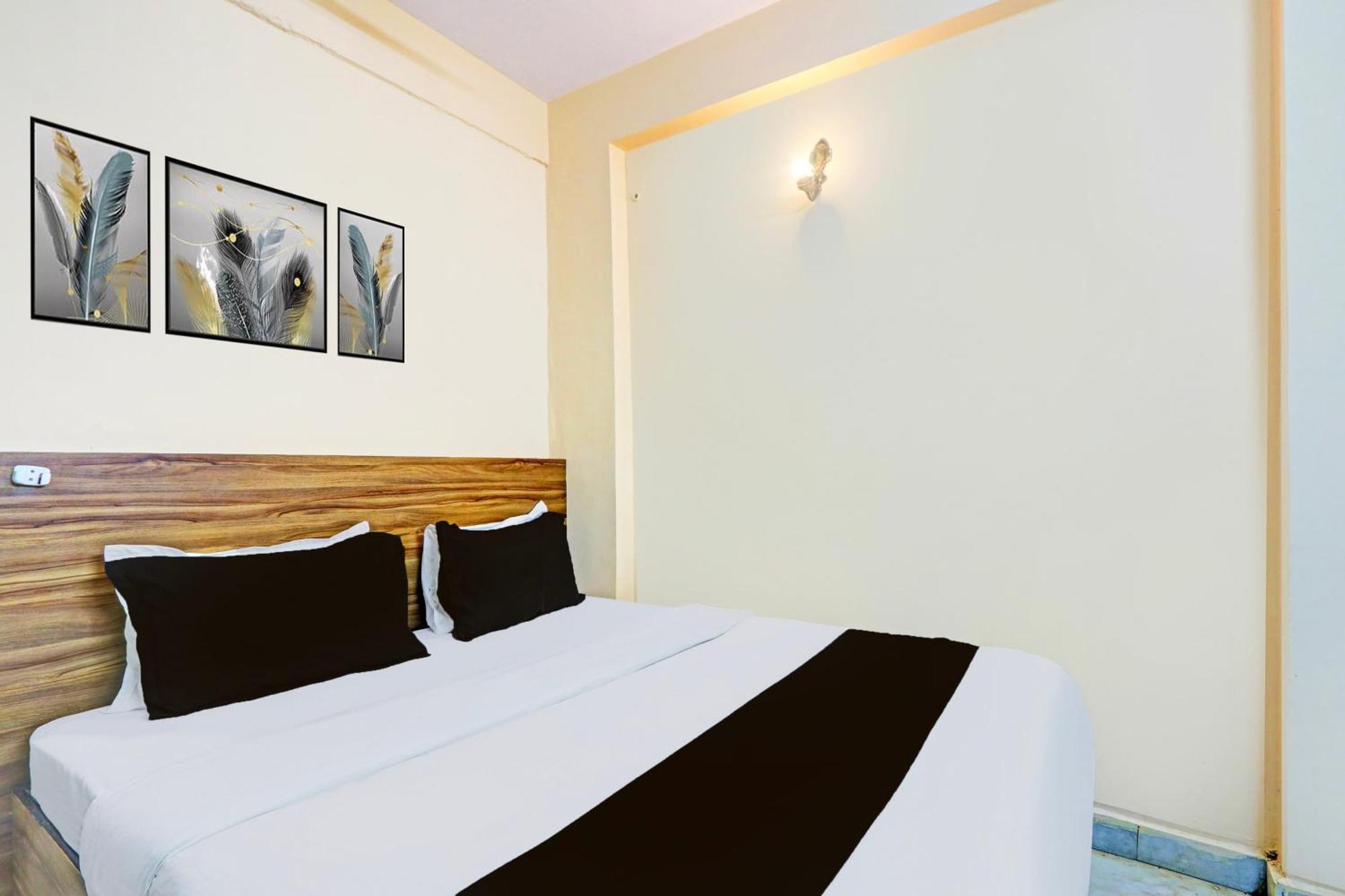 Super Hotel O Karimnagar Esterno foto